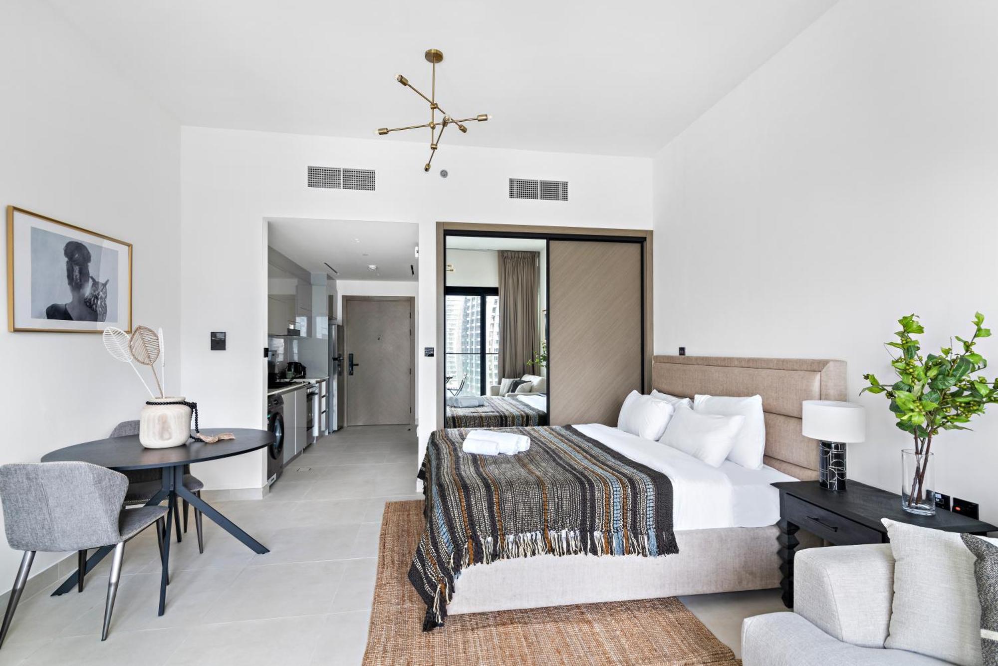 Furnished Apartment Binghatti Canal - Burj Khalifa View, Dubai Exterior foto