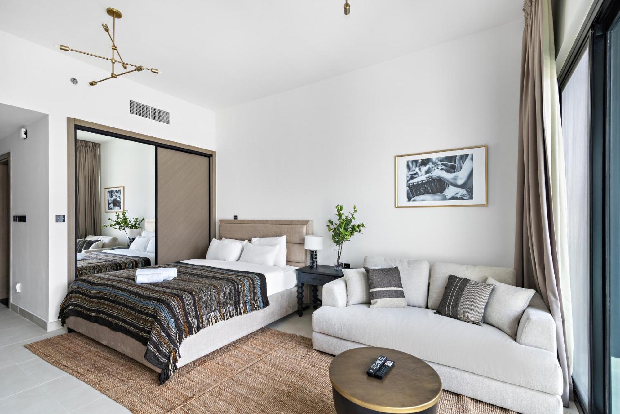 Furnished Apartment Binghatti Canal - Burj Khalifa View, Dubai Exterior foto