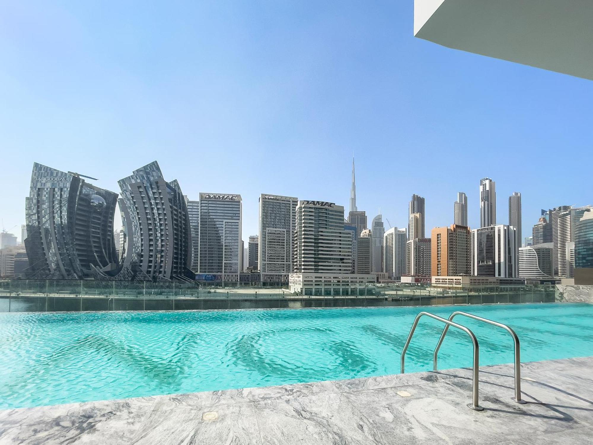 Furnished Apartment Binghatti Canal - Burj Khalifa View, Dubai Exterior foto