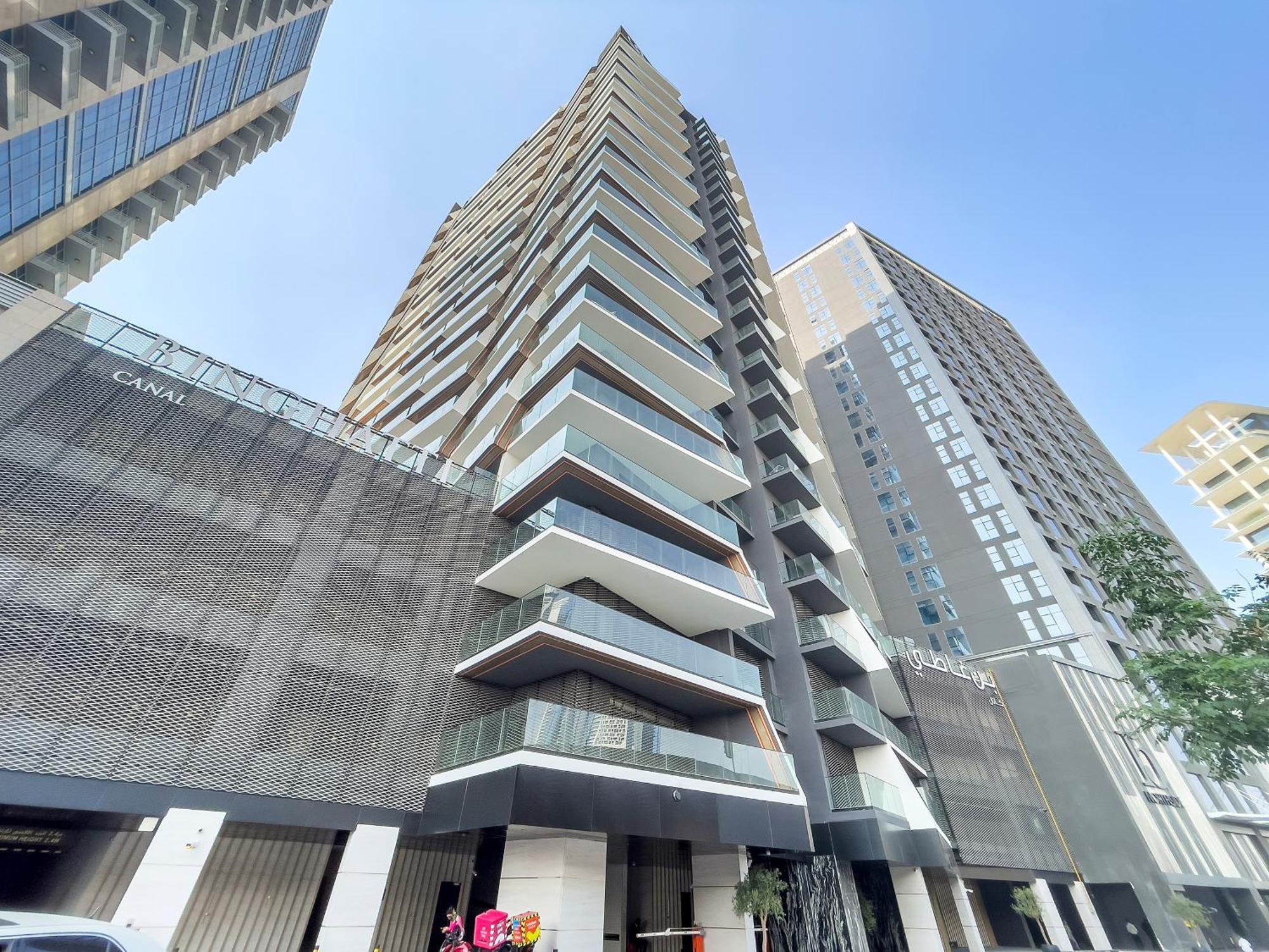 Furnished Apartment Binghatti Canal - Burj Khalifa View, Dubai Exterior foto